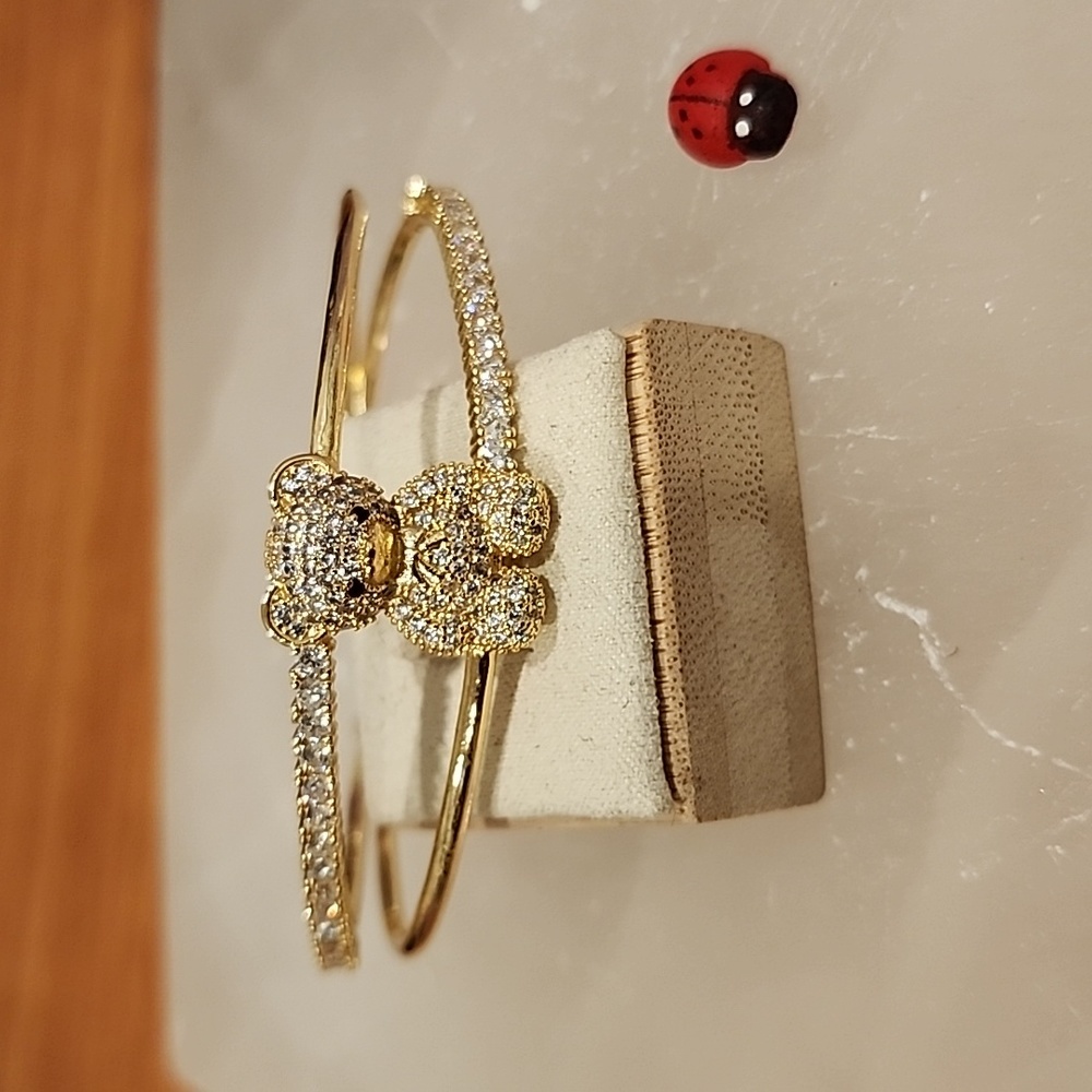Vintage Gold Dainty Bear Bangle